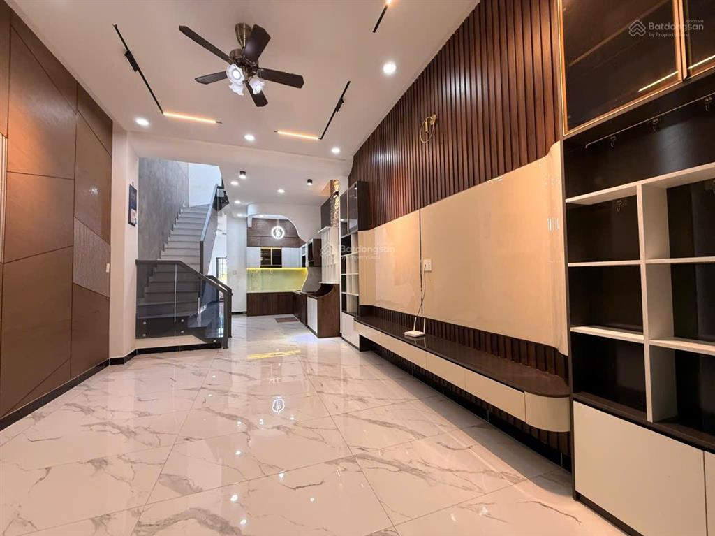 Bán gấp nhà ngộp 2tỷ550 117m2 phước lý đ. nguyễn thị chanh tây ninh