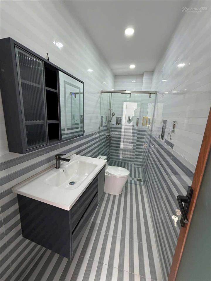 Bán nhà 3tỷ3 tân quý tây bình chánh tphcm