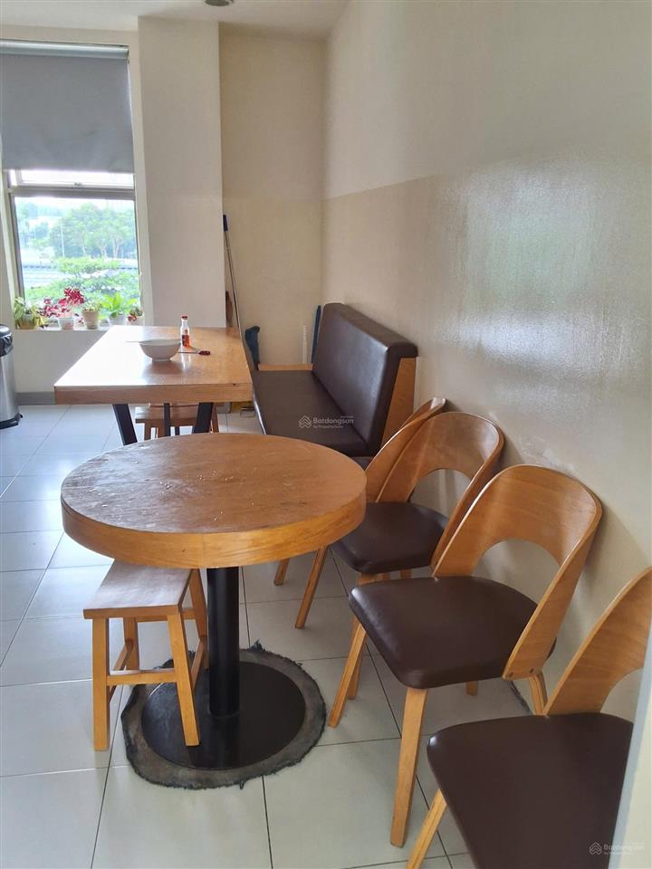 Cho thuê sàn văn phòng toà nhà đại minh, dt từ 100300500m2.  0933 199 ***