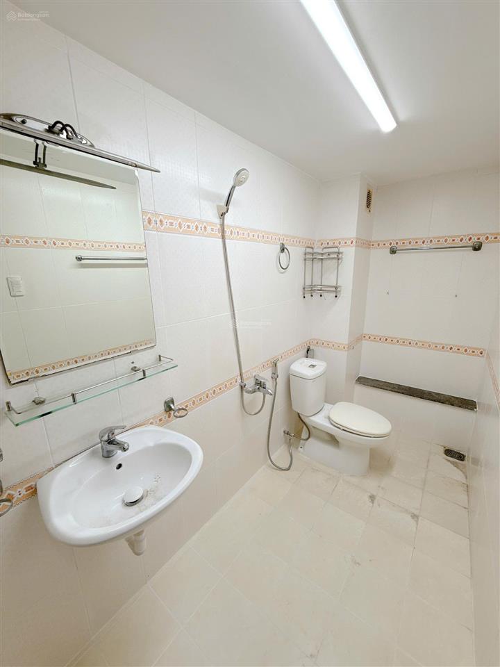 Bán nhà hxh nguyễn thị thập quận 7  nhà mới đẹp sẵn hđt giá 9,*** tỷ  0933 199 *** nhung