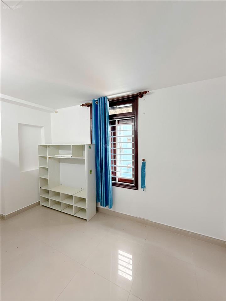 Bán nhà hxh nguyễn thị thập quận 7  nhà mới đẹp sẵn hđt giá 9,*** tỷ  0933 199 *** nhung
