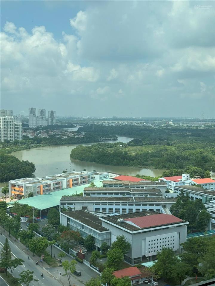 Cho thuê sàn văn phòng golden king quận 7  100m2