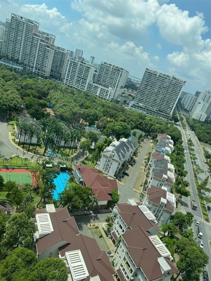 Cho thuê sàn văn phòng golden king quận 7  100m2