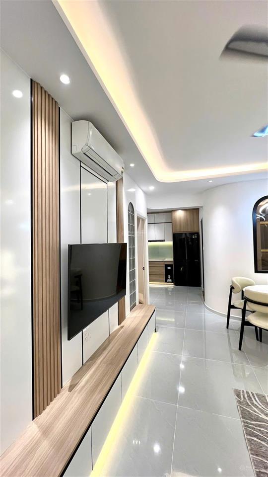 Bán căn hộ hưng vượng 3  3pn full nội thất new giá chỉ 5tỷ750 all in  0933 199 ***