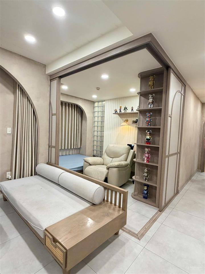 Bán căn hộ tại saigon south cđt phú mỹ hưng 95m2 giá 7 tỷ all in