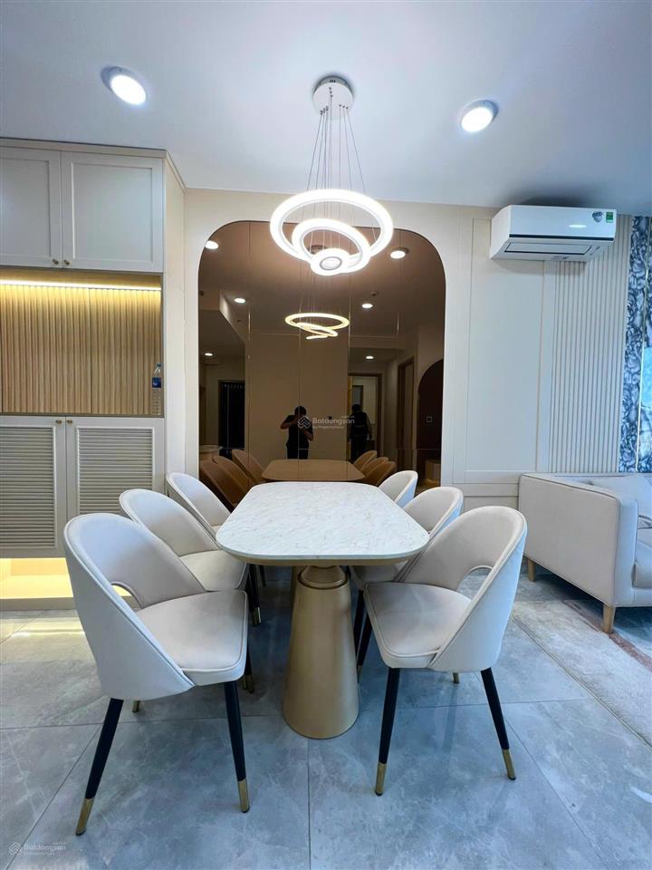 Cho thuê căn hộ cao cấp midtown pmh q7 2pn full nội thất  30 triệu / tháng có thể vào ở ngay