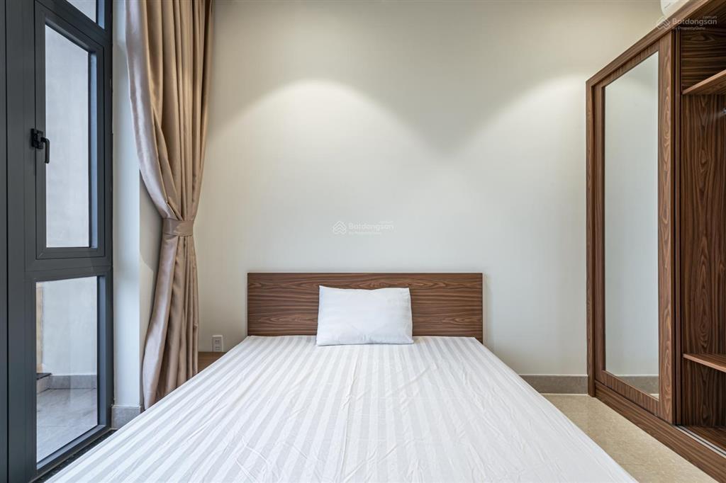 Căn hộ cho thuê dài hạn / ngắn hạn full nội thất có thang máy / bảo vệ, lễ tân.