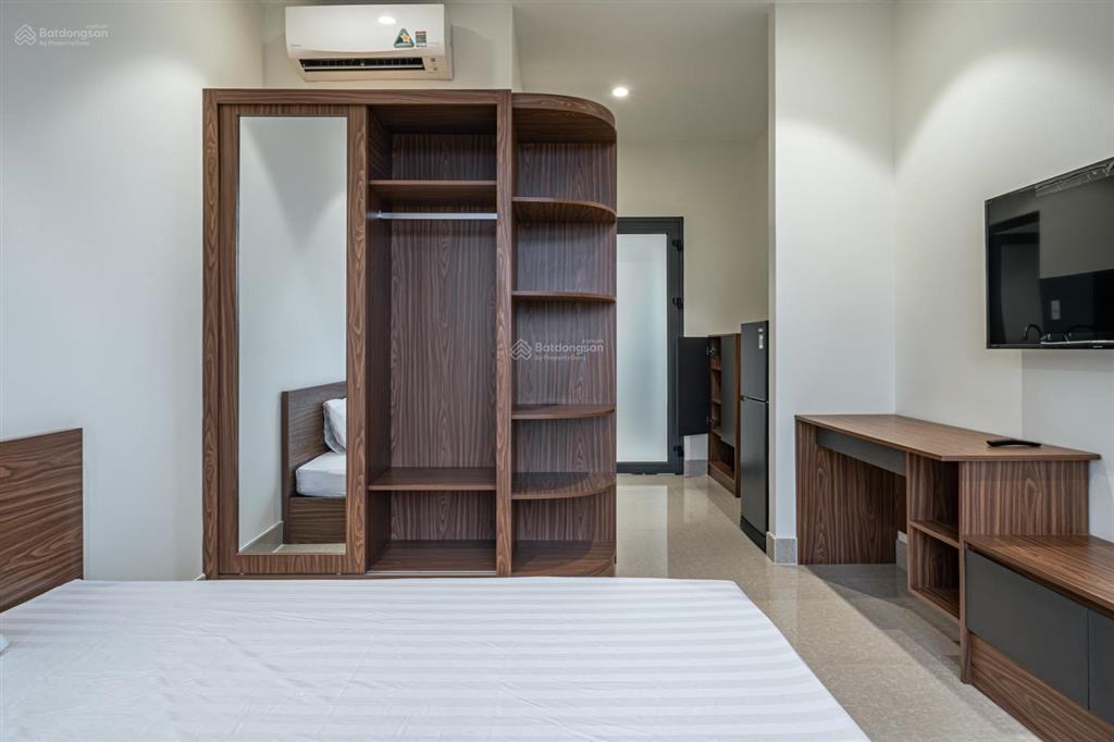 Căn hộ cho thuê dài hạn / ngắn hạn full nội thất có thang máy / bảo vệ, lễ tân.