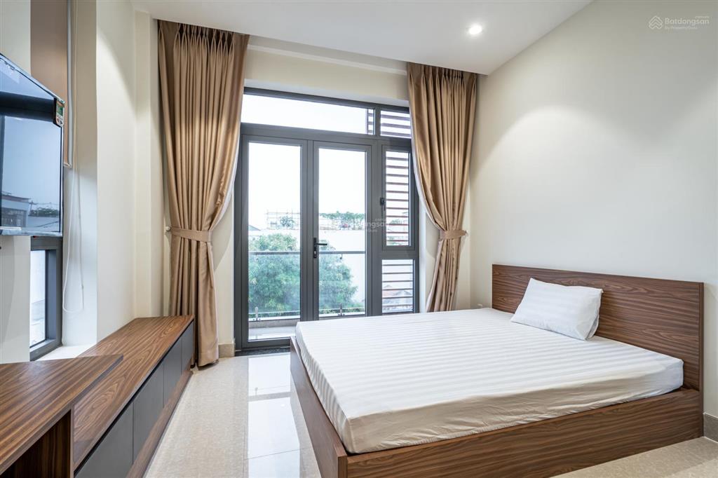 Căn hộ cho thuê dài hạn / ngắn hạn full nội thất có thang máy / bảo vệ, lễ tân.