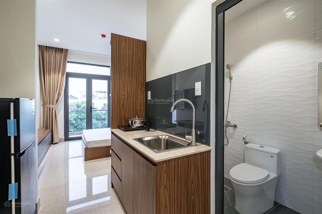Căn hộ cho thuê dài hạn / ngắn hạn full nội thất có thang máy / bảo vệ, lễ tân.