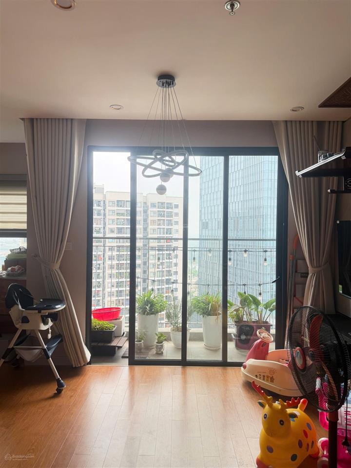 Bán gấp căn góc 2pn 63m, giá nhỉnh 4tỷ.  0392 295 ***