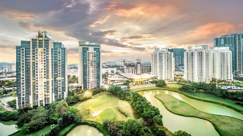 Bán gấp căn hộ vip the link ciputra  275 m2  view sân golf,  0392 295 ***