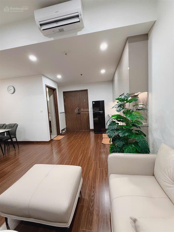 Bán căn 1n+ full đồ tòa m3  view vinuni buổi tối cực đẹp 0392 295 ***