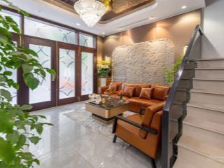 Cắt lỗ  chỉ 14 tỷ xẻ khe 112m2 (thô) hướng đông nam mt 7m giá tốt nhất trong khu