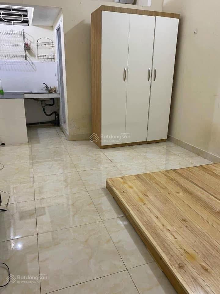Phòng khép kín nóng lạnh, điều hoà ngõ 119 tây sơn
