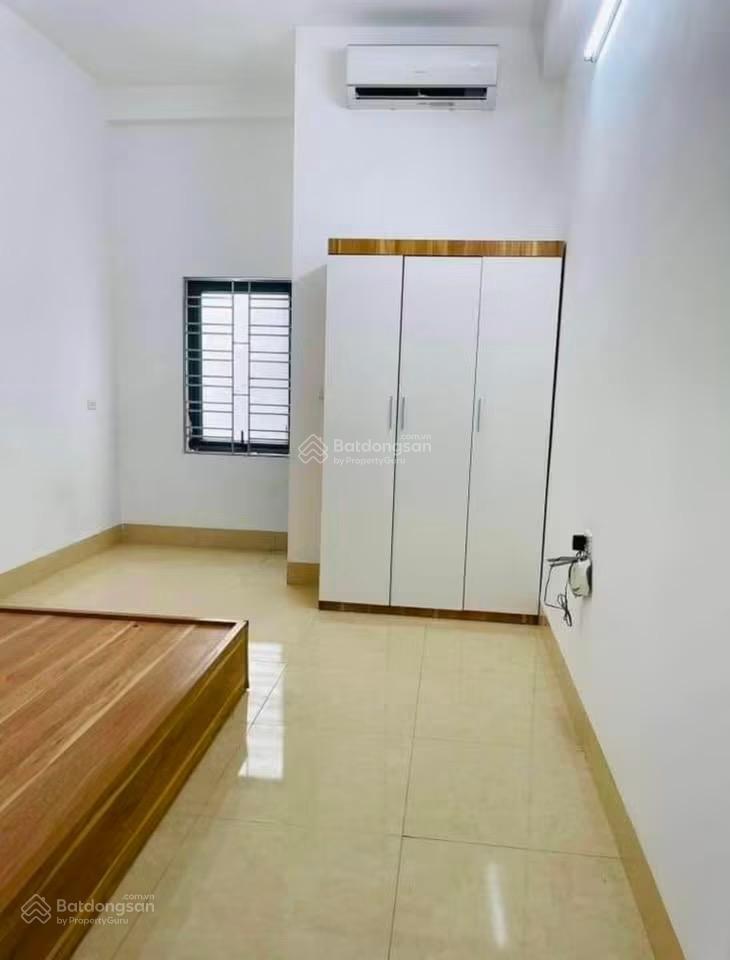 Nhà 7 tầng ngõ 1008 đường láng, giá 2,6tr