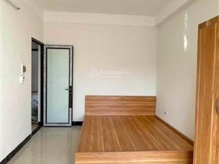 Nhà 7 tầng ngõ 1008 đường láng, giá 2,6tr