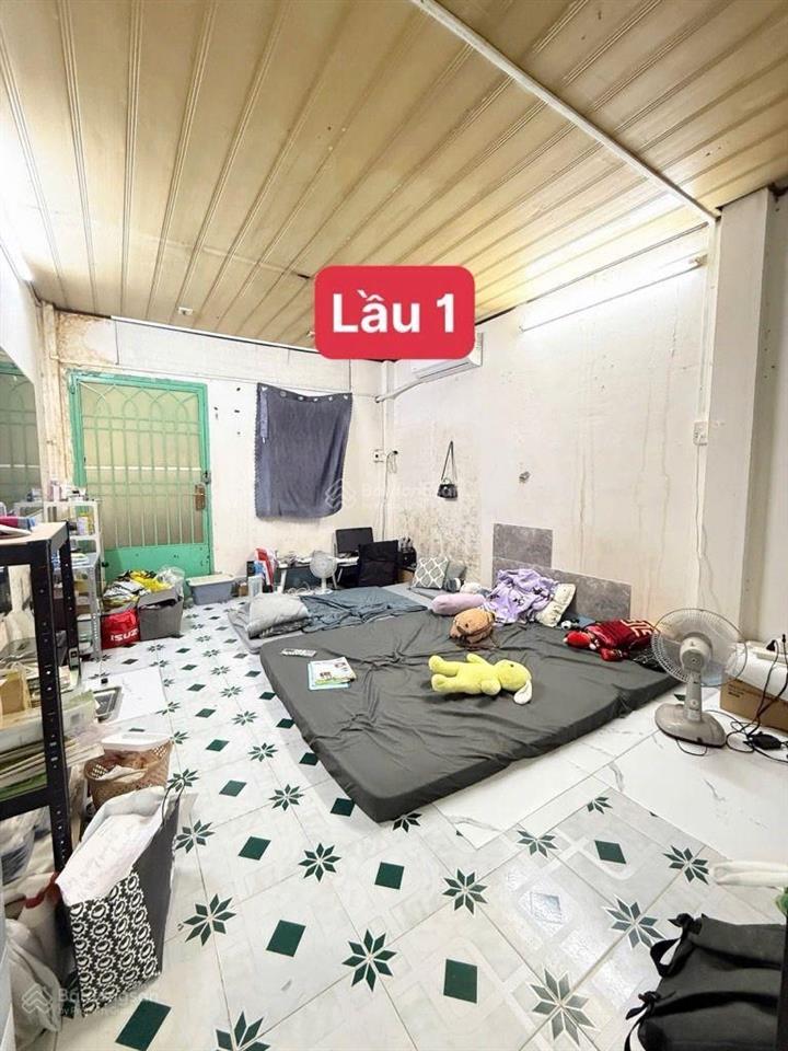 Bán nhà 3 tầng đường lạc long quân  quận 11  gần đầm sen  ngang 3,5m  giá nhỉnh 3 tỷ