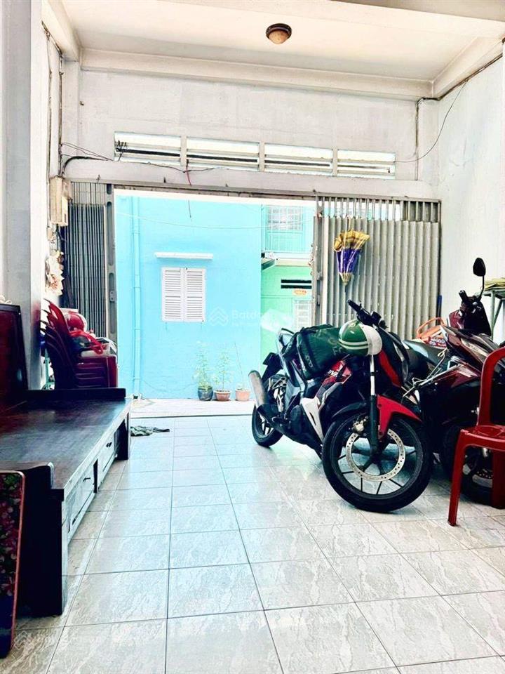 Nhà kề bên chợ điện tử nhật tảo quận 11  53 m2  3 tầng  hẻm 4 m thông gần mặt tiền  nhỉnh 8 tỷ