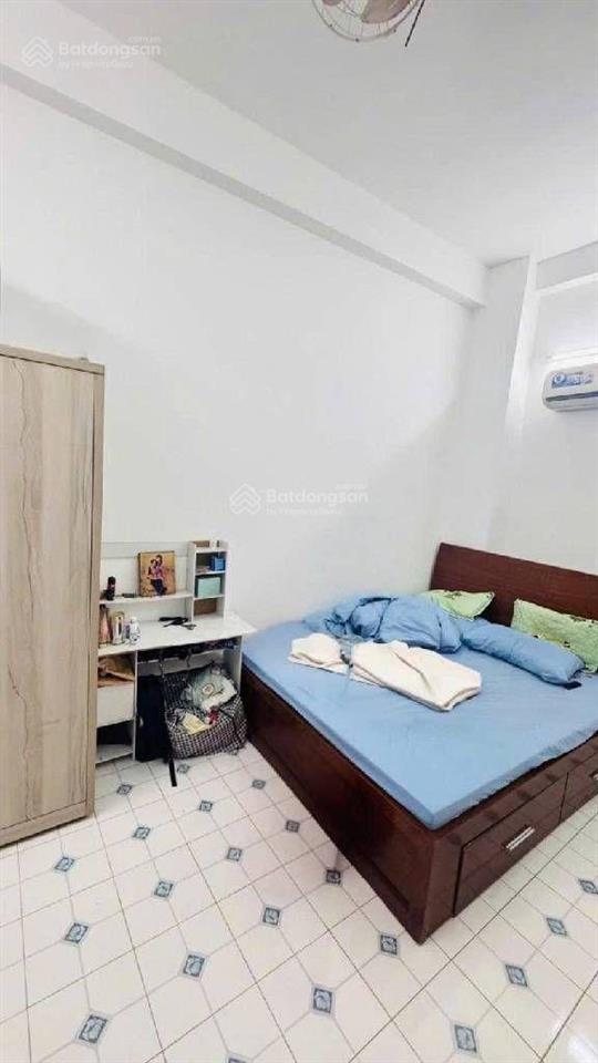 Trung tâm quận 11 3 tầng kiên cố  ngang 5.5m  hẻm 10 mét thông   sổ đẹp  7. x tỷ