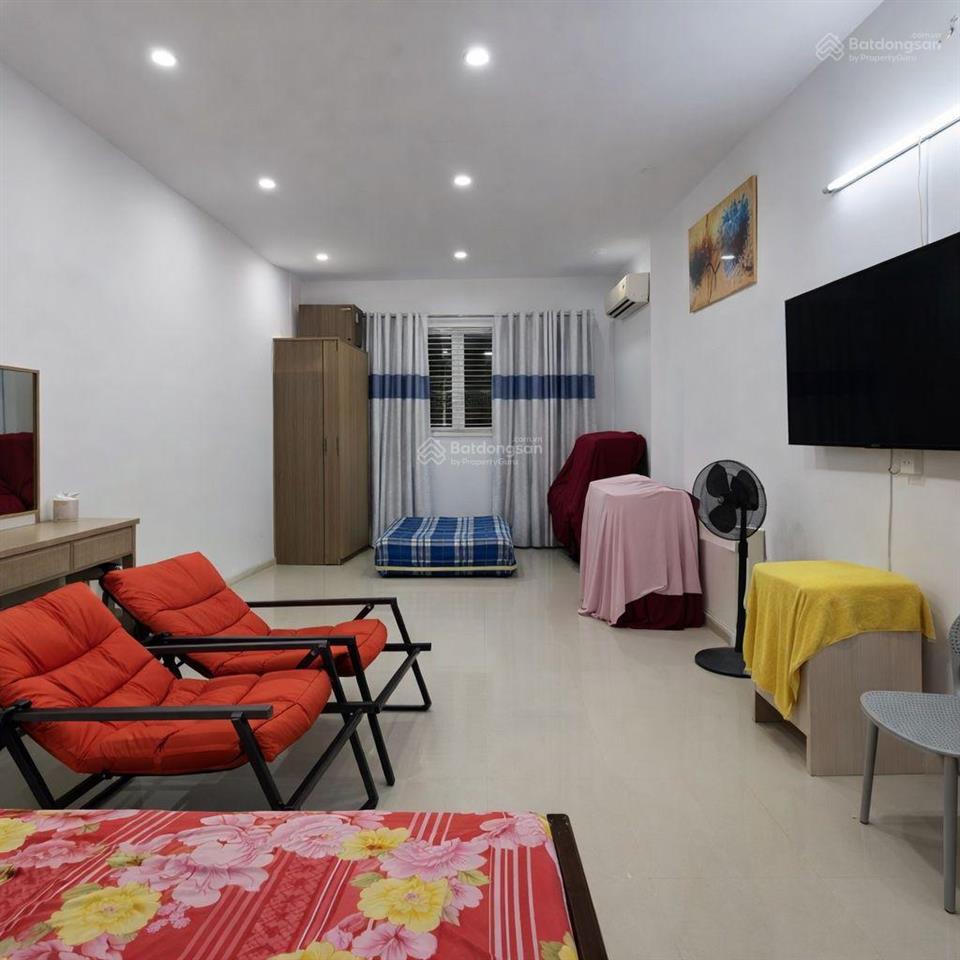 Bán nhà 3 tầng, ngang 4 x 10 m, đường 3/2, quận 11, đường 7 m xe hơi tránh, nhỉnh 6 t.ỷ