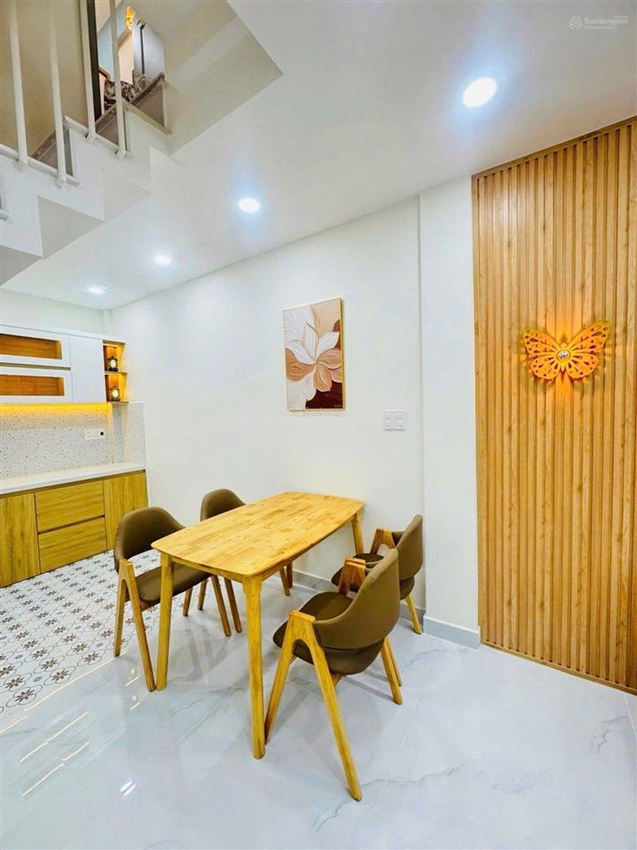 Bán nhà đẹp mới xây đường bình thới quận 11  dtsd 112,5 m2  3 tầng  5,x tỷ