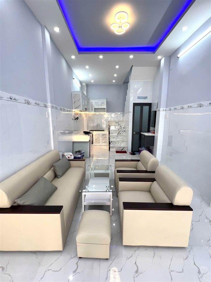 Mặt tiền lạc long quân  quận 11  3 tầng mới đẹp  dtsd 94,86 m2  giá 9,x t.ỷ