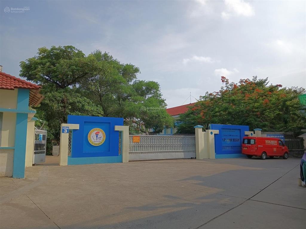 Nhà đẹp 4 tầng  hàn hải nguyên  quận 11  49m2  ngang 3,7 mét  chỉ 7,x t.ỷ