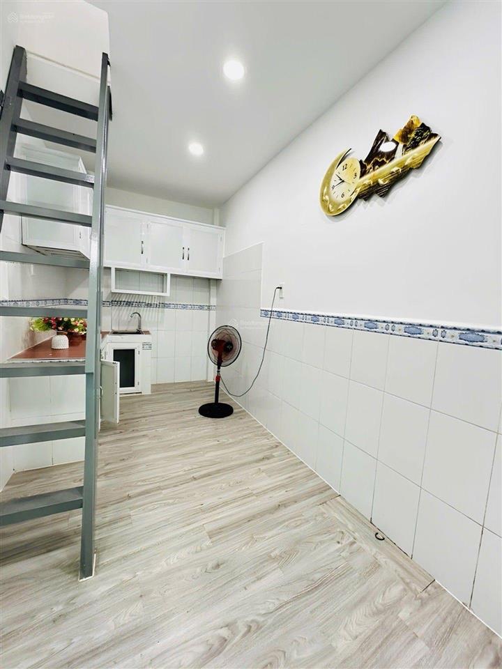 Bán nhà 4 tầng  hậu giang  quận 6  đầy đủ nội thất  chỉ có 1,x t.ỷ