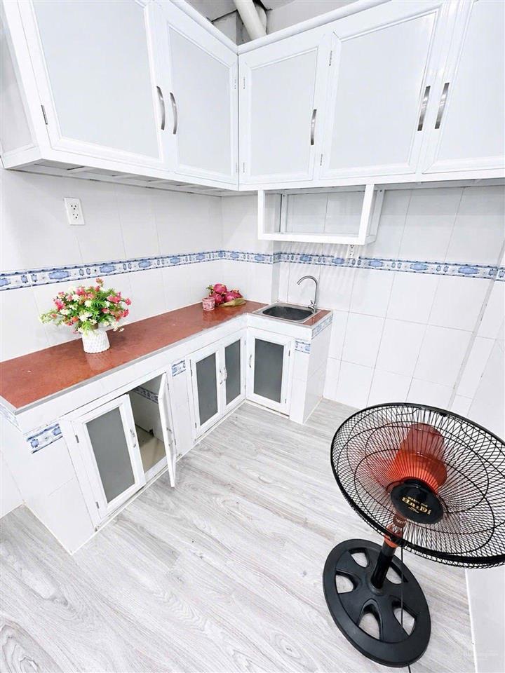 Bán nhà 4 tầng  hậu giang  quận 6  đầy đủ nội thất  chỉ có 1,x t.ỷ