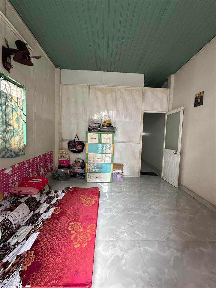 Bán nhà 2 tầng lạc long quân  quận 11  hai mặt tiền hẻm  40m2  chỉ nhỉnh 5 t.ỷ