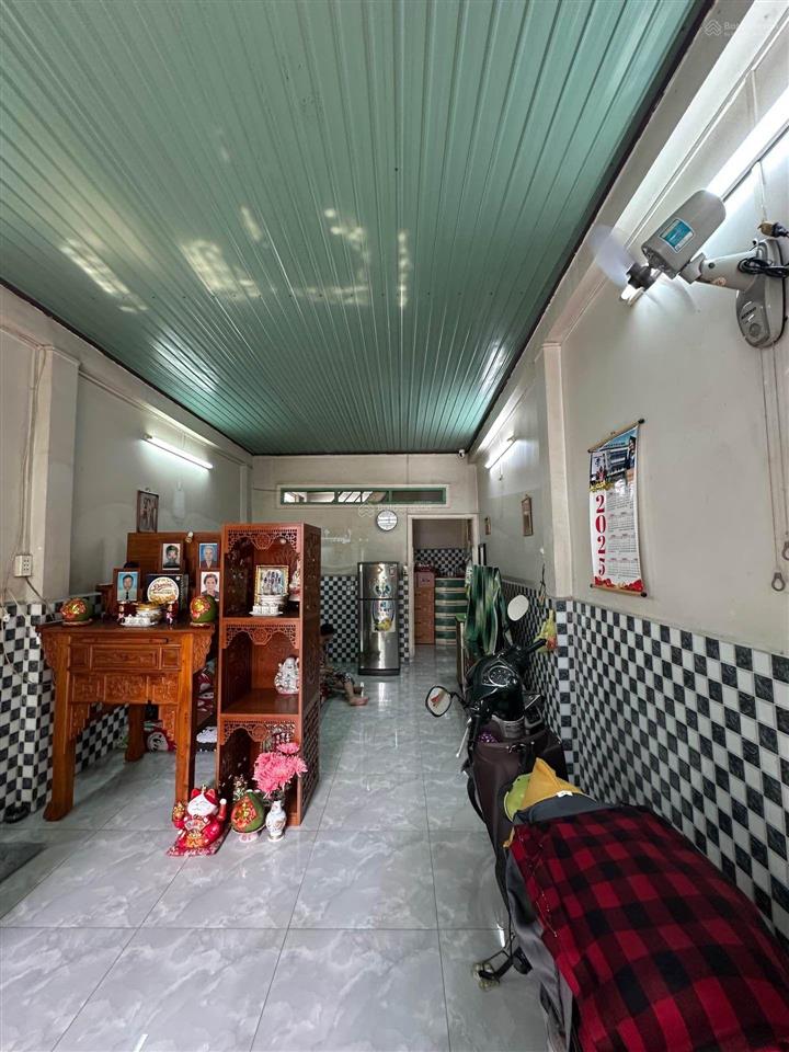 Bán nhà 2 tầng lạc long quân  quận 11  hai mặt tiền hẻm  40m2  chỉ nhỉnh 5 t.ỷ