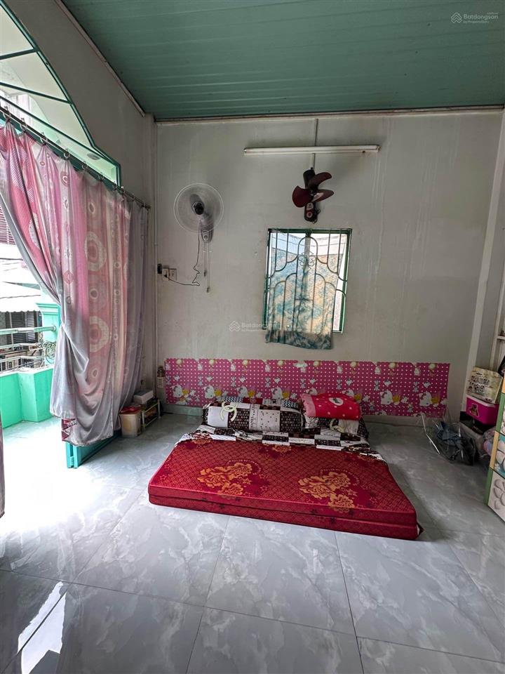 Bán nhà 2 tầng lạc long quân  quận 11  hai mặt tiền hẻm  40m2  chỉ nhỉnh 5 t.ỷ