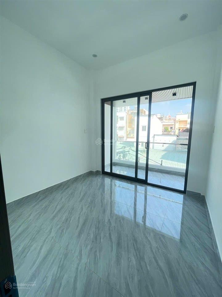 Bán nhà 3 tầng  hẻm xe hơi  lạc long quân  quận 11  32m2  chỉ 6,x tỷ