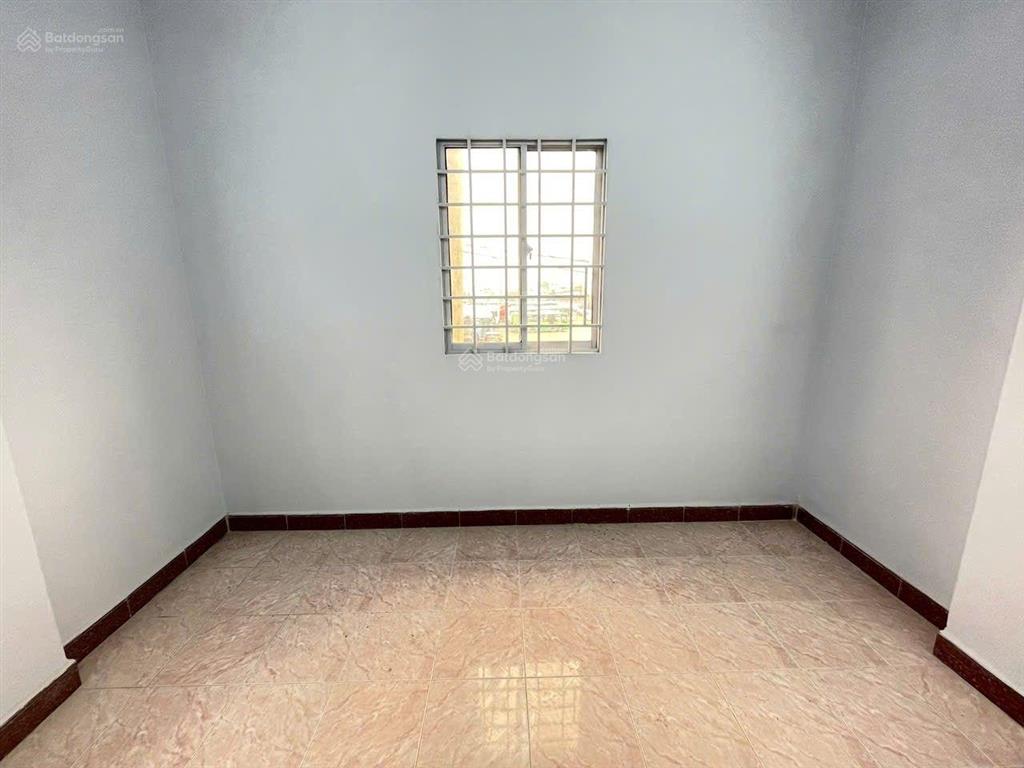 Bán nhà 3 tầng  hẻm xe tải  lạc long quân  quận 11  7,** tỷ