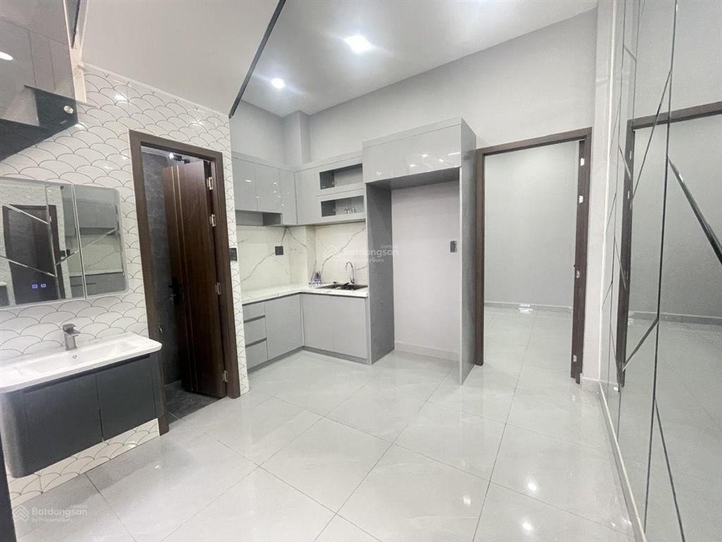 Bán nhà mới xây  ông ích khiêm  quận 11  diện tích (3,8 14)m2  6,x tỷ
