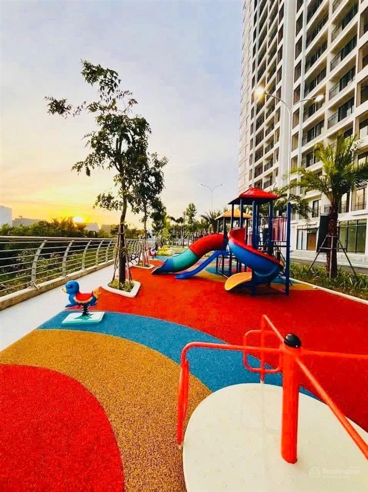 Bán 2pn 73m2 tầng cao đẹp giá 4,5 tỷ có sổ hồng. thiết kế tối ưu, thông minh. thanh toán góp k ls