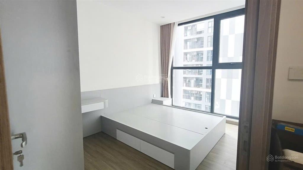 3 phòng ngủ đông nam khu pavilion nội thất mới, tầng trung đẹp, sổ đỏ sở hữu lâu dài