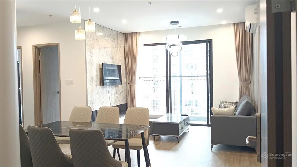 3 phòng ngủ đông nam khu pavilion nội thất mới, tầng trung đẹp, sổ đỏ sở hữu lâu dài