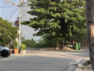 Bán lô góc 2 mặt tiền sát nguyễn duy trinh, bình trưng 140m, ngang 9,2m nở hậu 14m