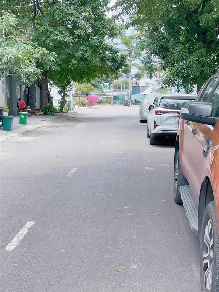 Bán lô góc 2 mặt tiền sát nguyễn duy trinh, bình trưng 140m, ngang 9,2m nở hậu 14m