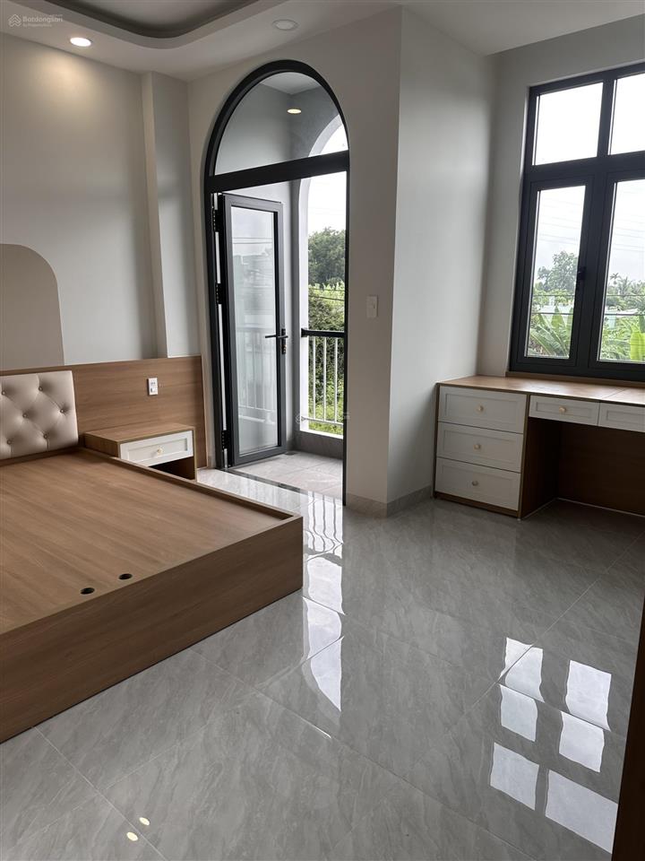 Bán nhà mới xây 1 trệt 3 lầu. đường 8m, khu dân trí cao