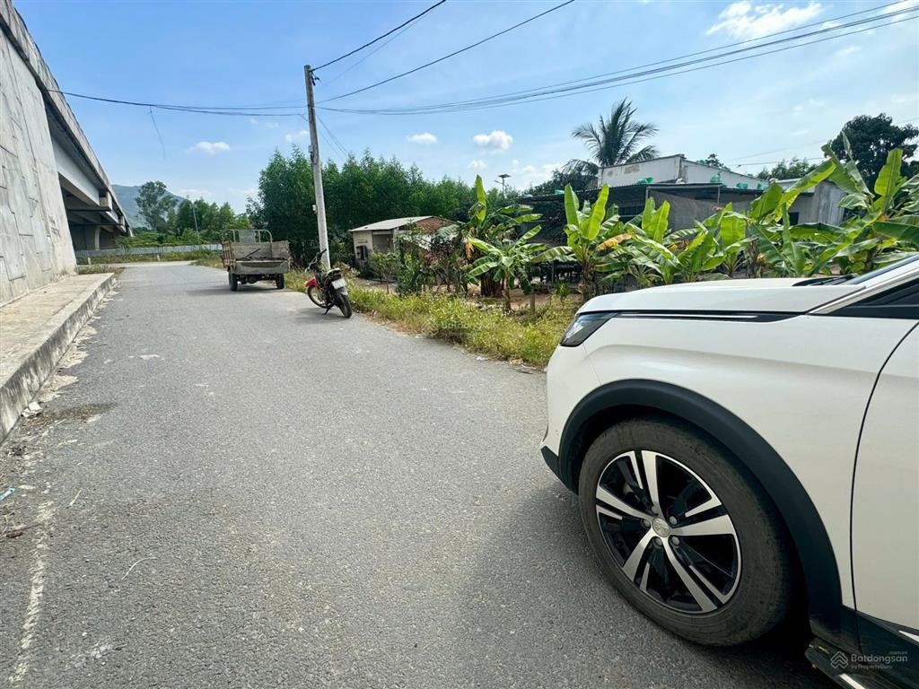 Đất mặt tiền hương lộ 4 đường ô tô ngay khu dân cư giá tốt đầu tư chỉ 600 triệu