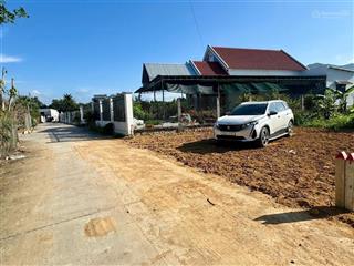 Đất đẹp suối cát mặt tiền rộng 10m, nằm trong khu dân cư giá tốt đầu tư chỉ 580 triệu