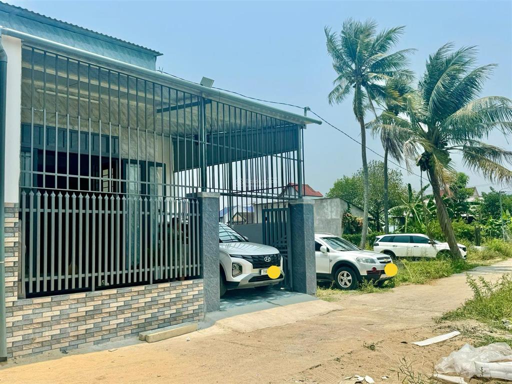 Nhà đẹp mới xây trong khu dân cư ngay trung tâm diên điền, giá tốt đầu tư chỉ 1 tỷ 480