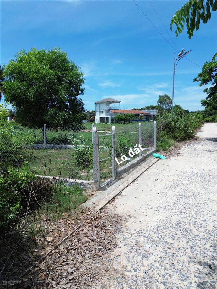 Hạ giá bán nhanh lô siêu đẹp cam hòa gần ngay ql1a, đất full thổ cư đường ô tô hiện hữu