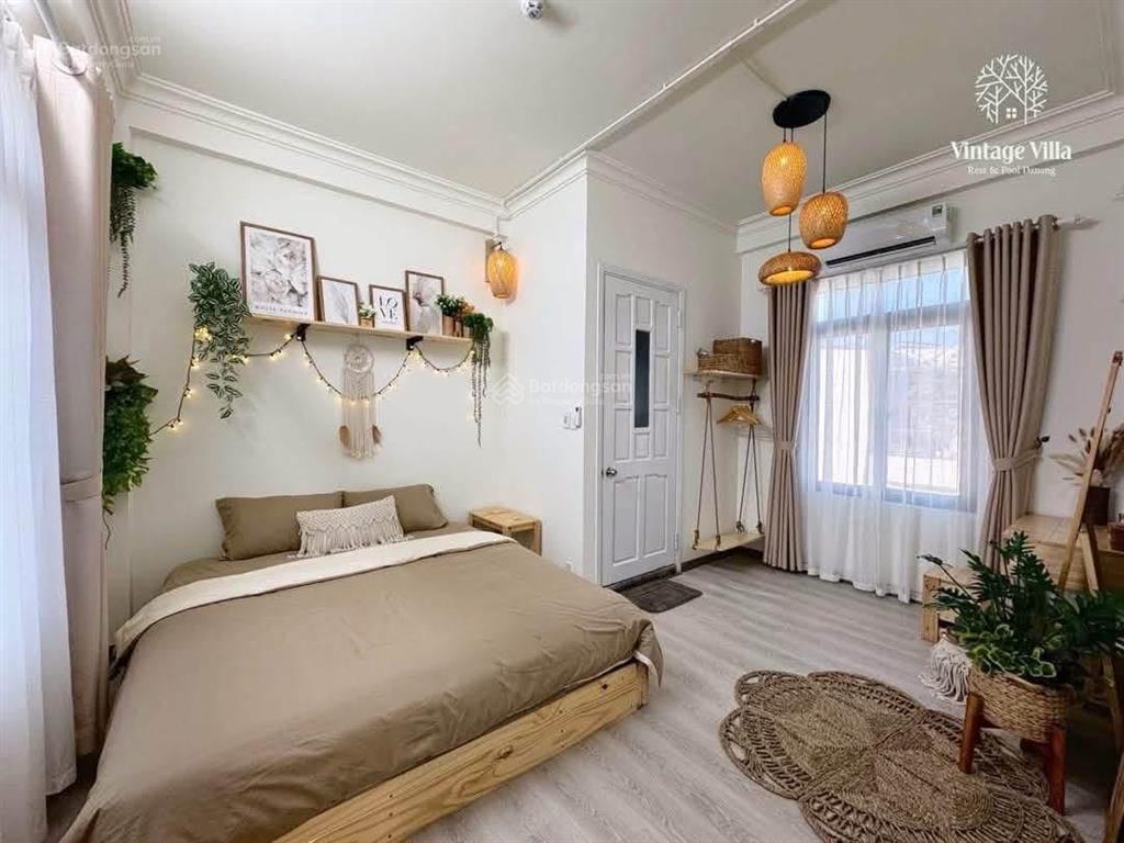Villa phong cách hiện đại sát biển mân thái mặt tiền sơn trà