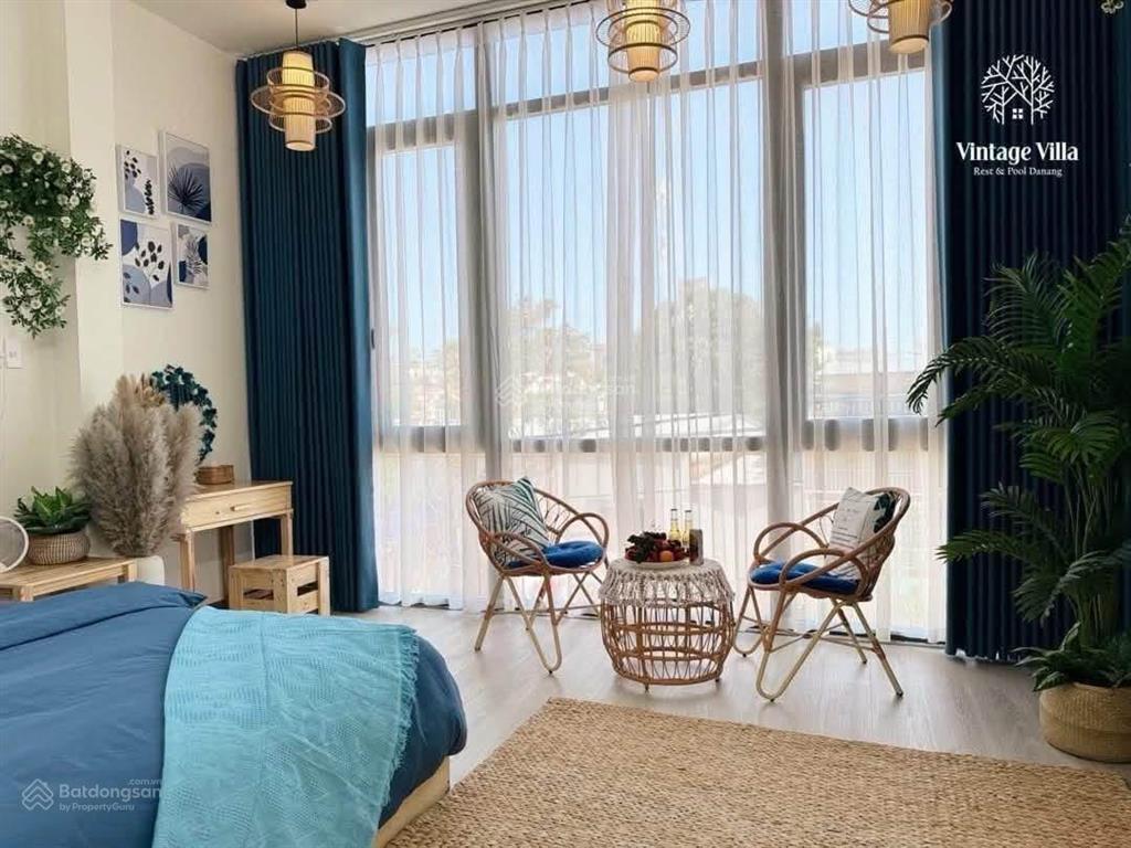Villa phong cách hiện đại sát biển mân thái mặt tiền sơn trà