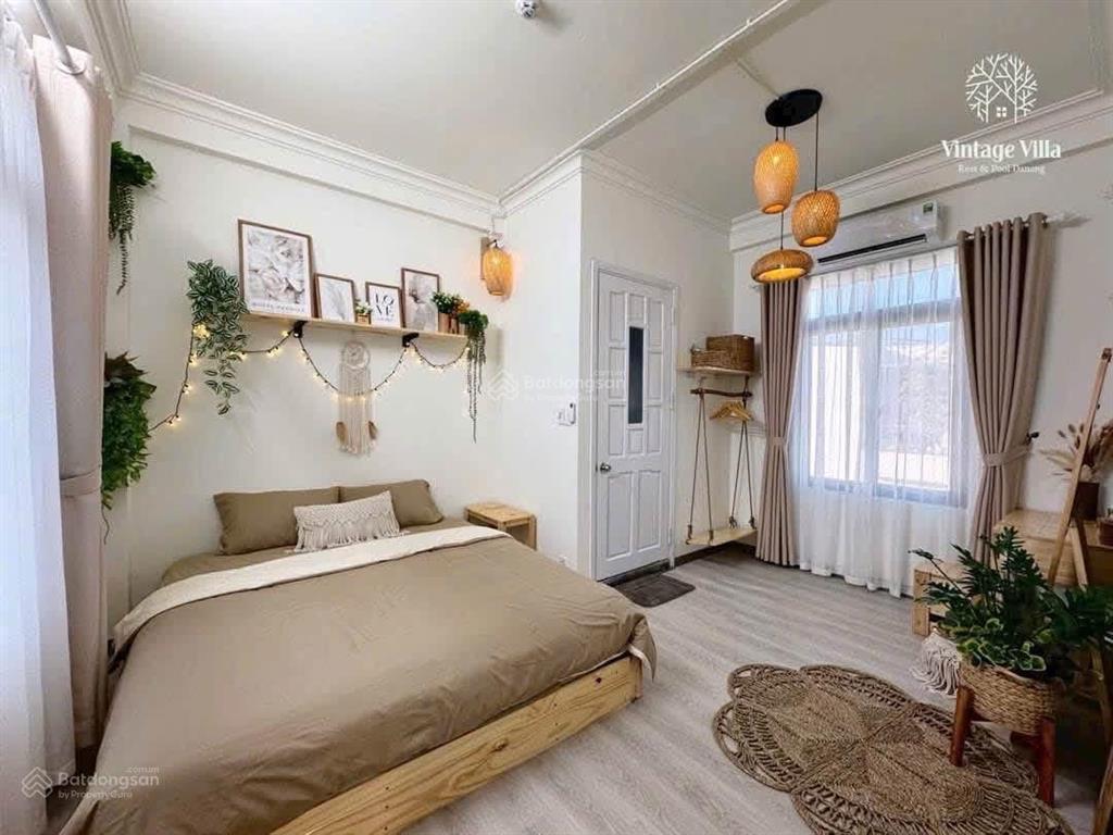 Villa phong cách hiện đại sát biển mân thái mặt tiền sơn trà