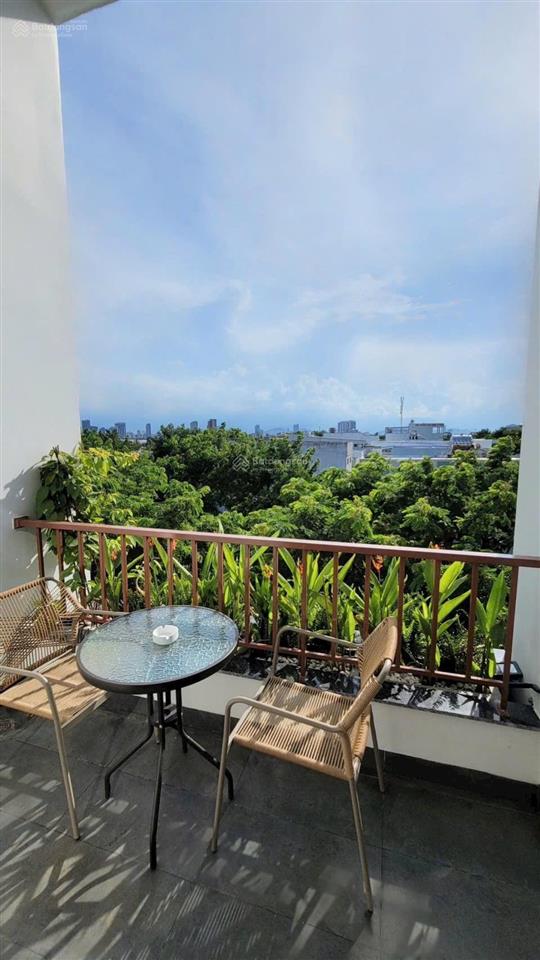 Villa sát biển sơn trà chỉ 20,x tỷ cách biển 100m, dòng tiền 80100 triệu/tháng